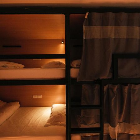 Sylvis Hostel Chiangmai Chiang Mai Exteriör bild